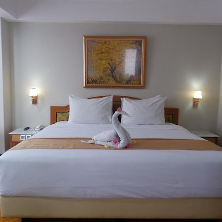 Horison Ultima Bandung Hotel Kültér fotó